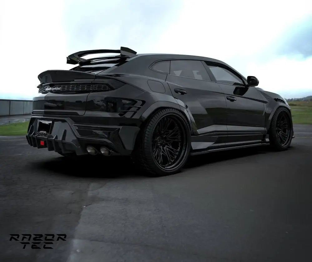 LAMBORGHINI URUS SE CARBON FIBER WIDE BODY KIT
