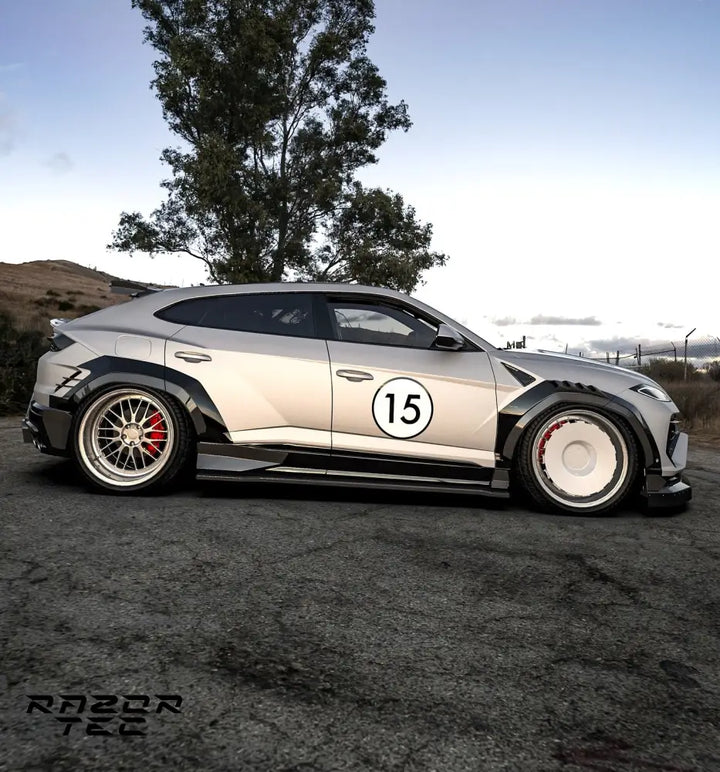 LAMBORGHINI URUS SE CARBON FIBER WIDE BODY KIT