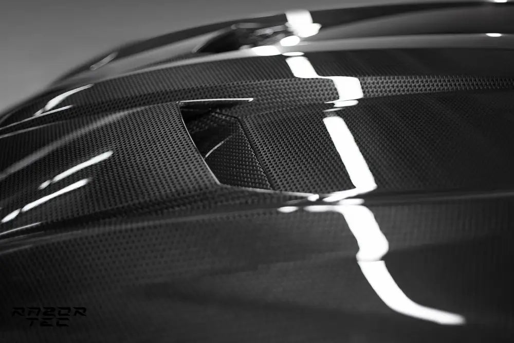 LAMBORGHINI URUS SE CARBON FIBER WIDE BODY KIT EVO