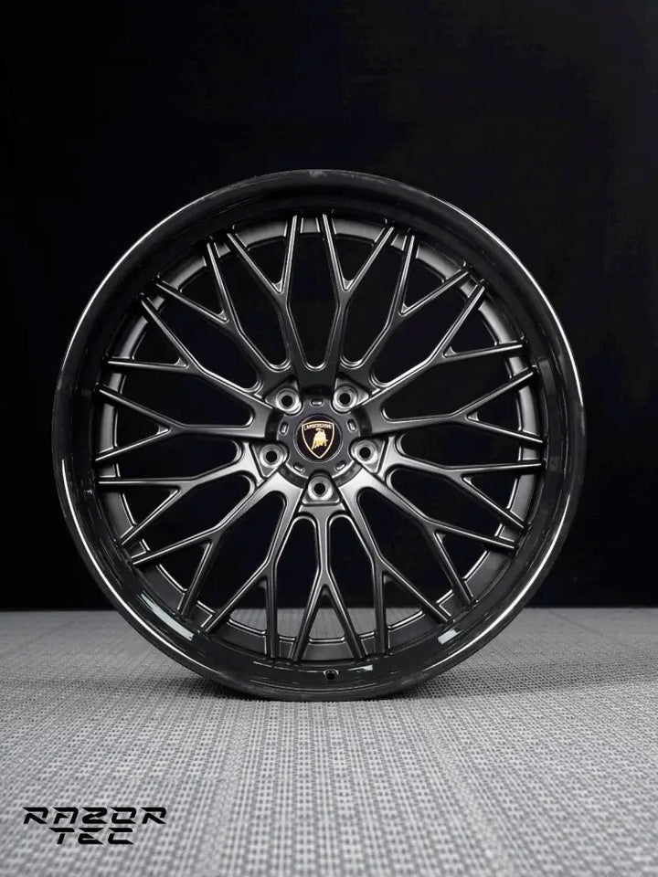 LAMBORGHINI URUS WIDEBODY 24’ FORGED WHEELS