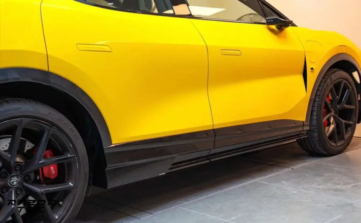 LOTUS ELETRE CARBON BODY KIT