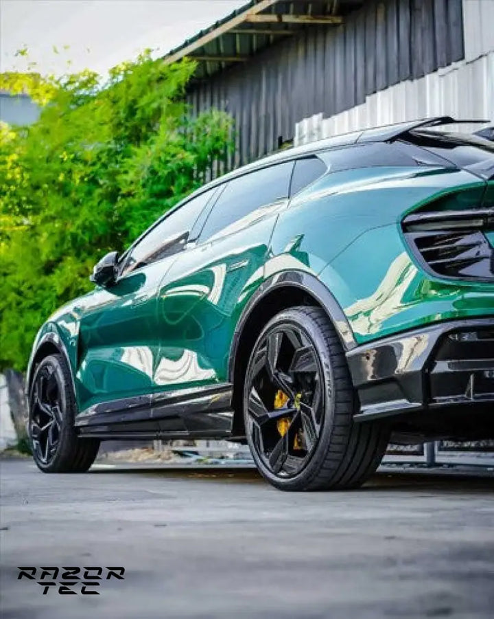 LOTUS ELETRE CARBON BODY KIT