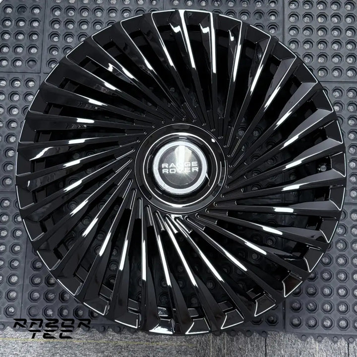 NEW SET OF RANGE ROVER FORGED WHEELS - DIRECTIONAL DESIGN