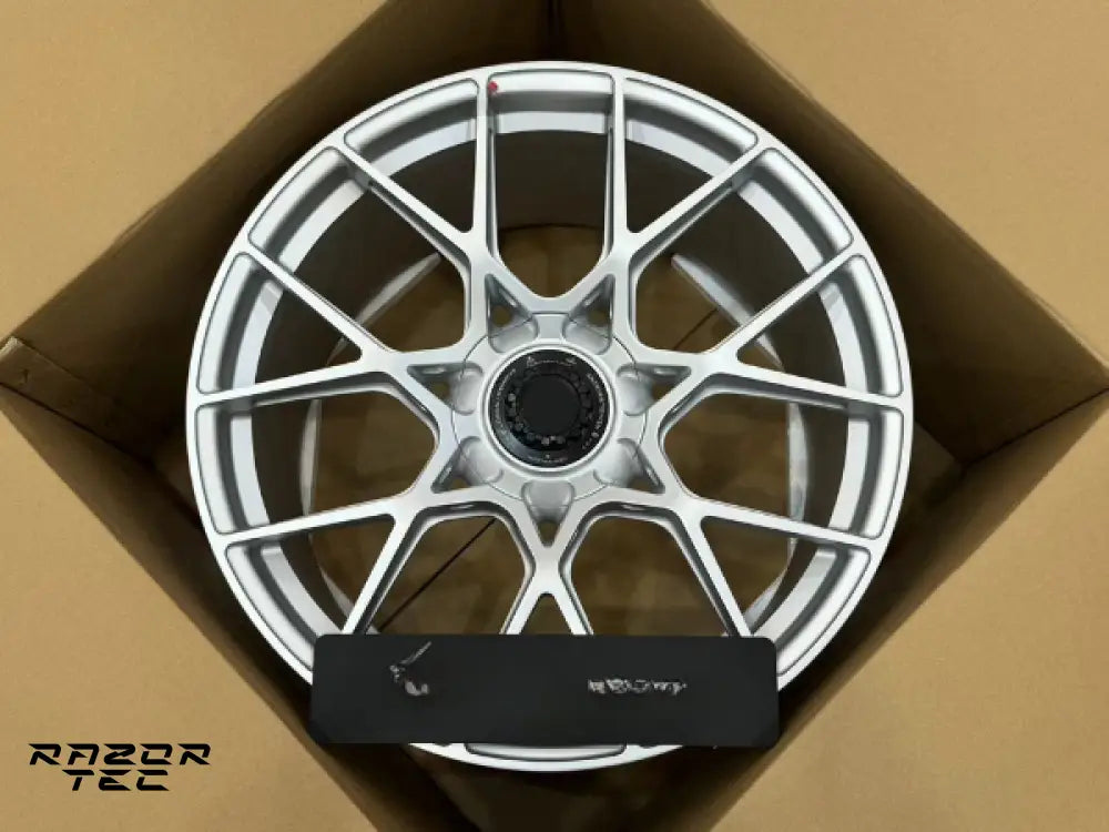 PORSCHE 718 CAYMAN GT4RS FORGED WHEELS