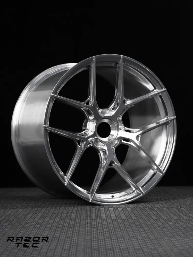 PORSCHE 992 CENTER LOCK - GLOSS CLEAR WHEELS