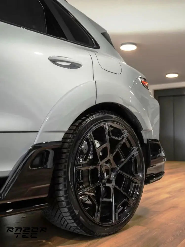 PORSCHE CAYENNE E3.2 WIDEBODY KIT 2024+