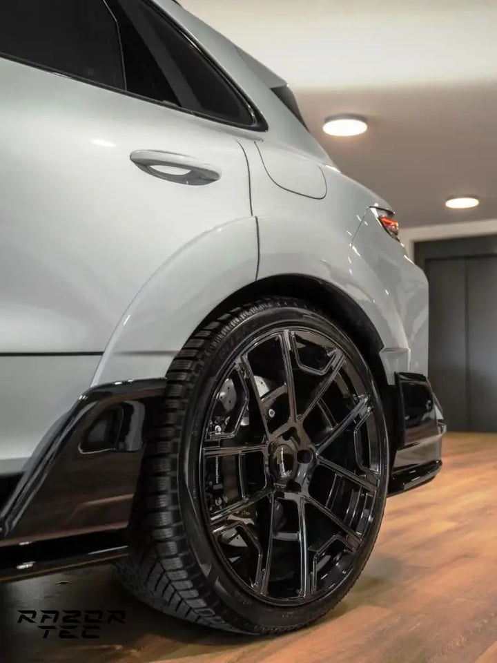 PORSCHE CAYENNE E3.2 WIDEBODY KIT 2024+