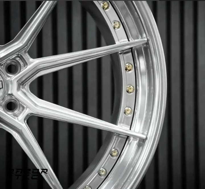 RAZOR LUXURY WHEELS