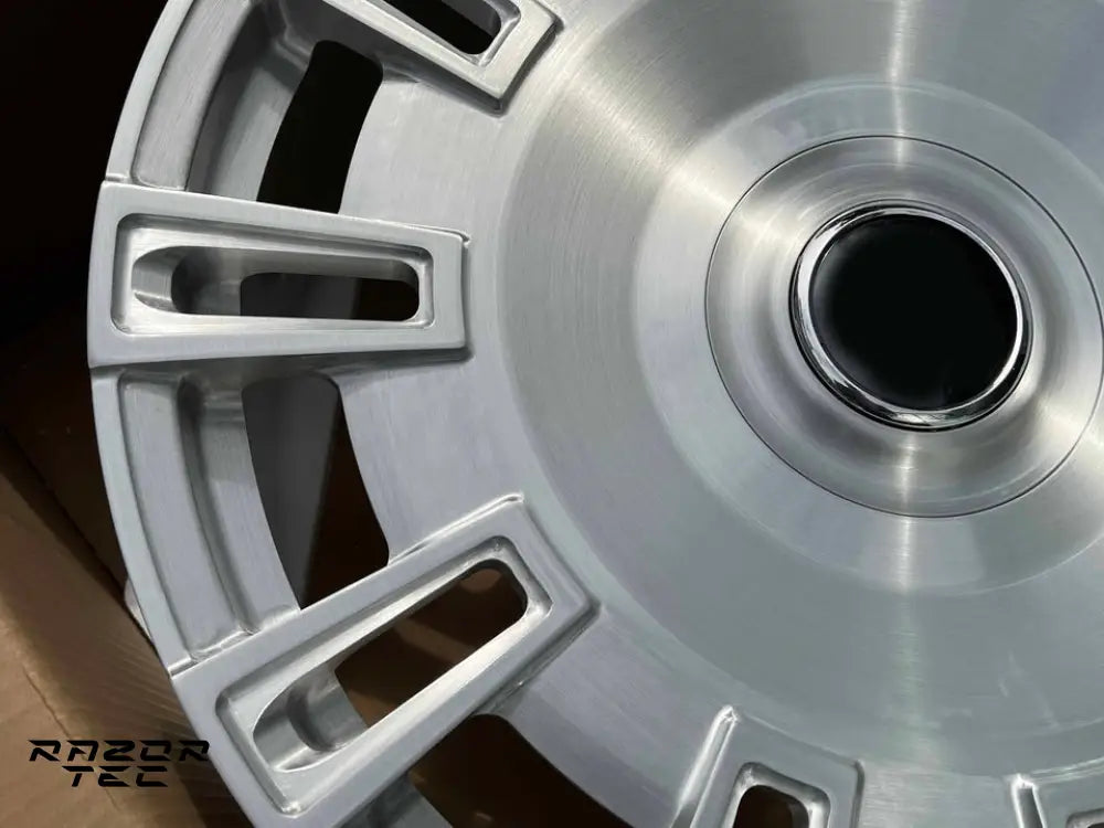 ROLLS ROYCE SPECTRE CULLINAN FORGED WHEELS