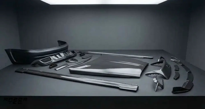 ROLLS-ROYCE WRAITH / DAWN CARBON BODY KIT